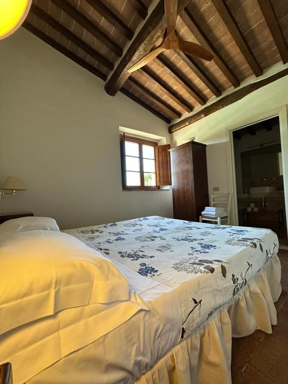 Agriturismo La Peschiera Casole dʼElsa Exterior foto