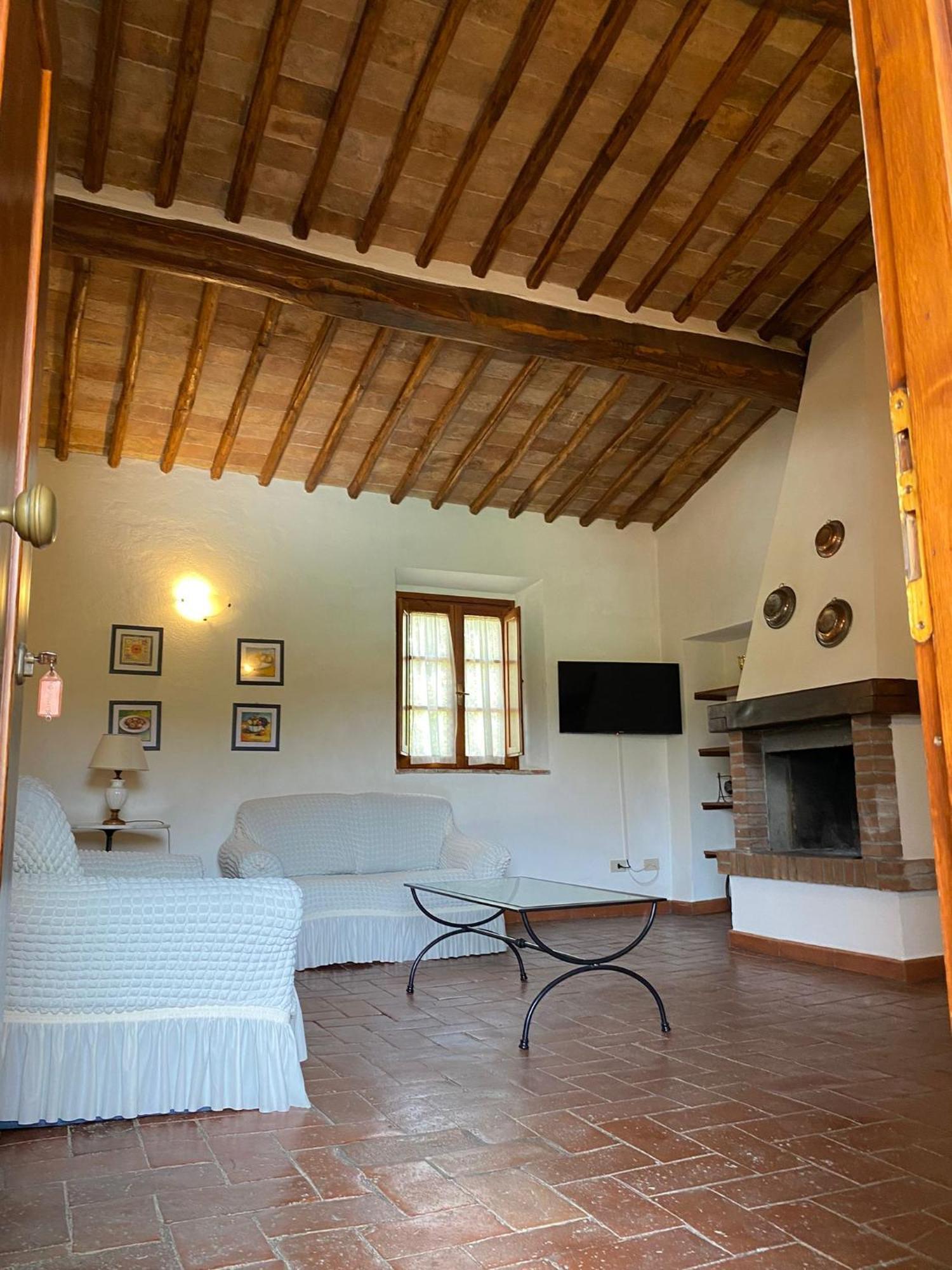 Agriturismo La Peschiera Casole dʼElsa Exterior foto