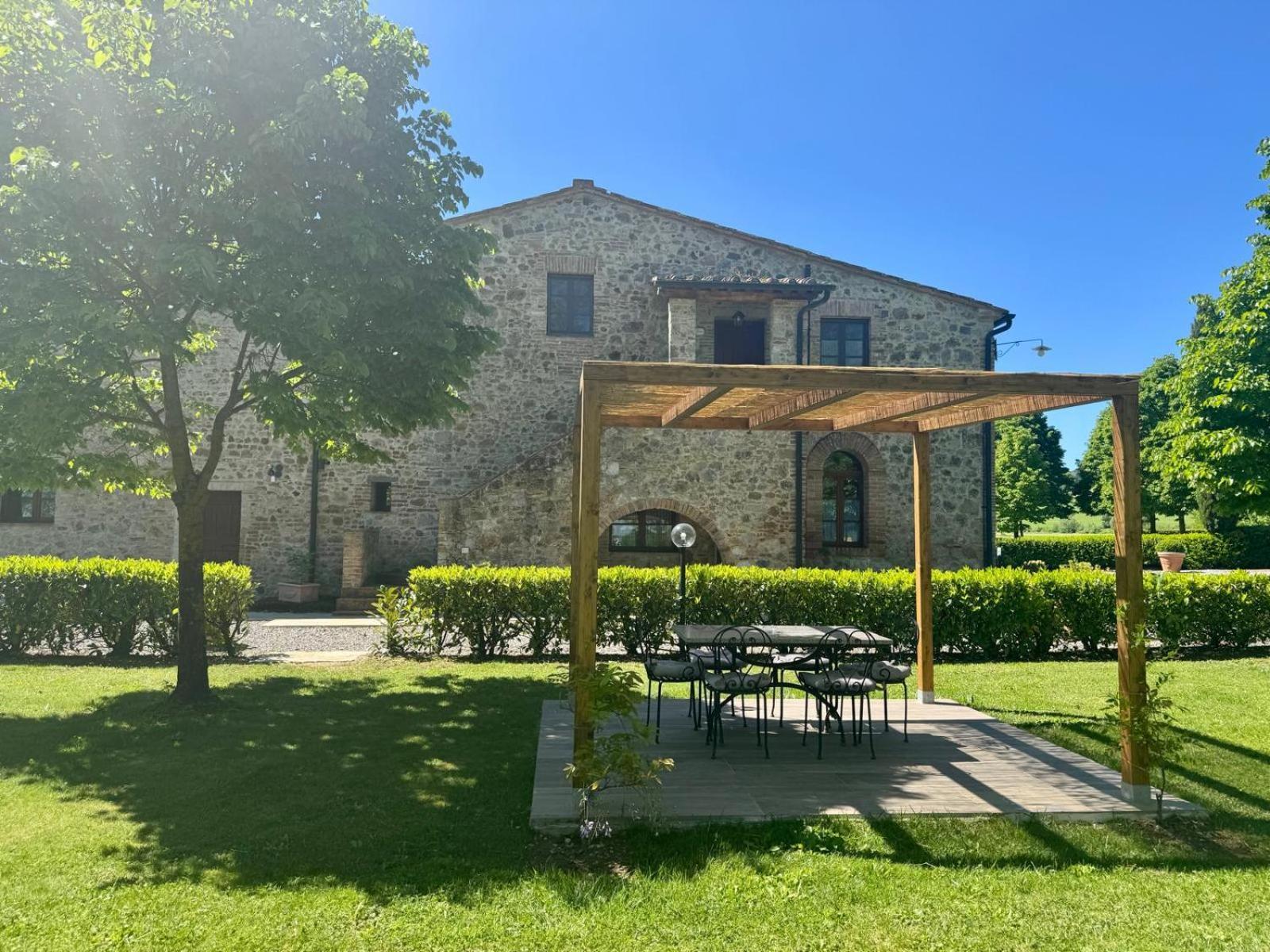 Agriturismo La Peschiera Casole dʼElsa Exterior foto
